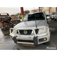 Nissan Navara D40 Washer Bottle