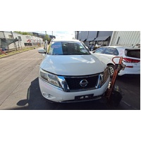 Nissan Pathfinder R52 Steering Column