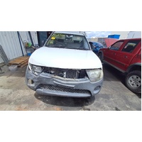 Mitsubishi Triton 2.4 Petrol Ml-Mn, Engine Fan Assembly