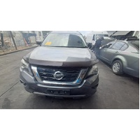 Nissan Pathfinder R52  Left Front Seat