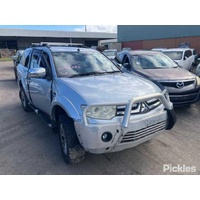 Mitsubishi Triton, Challenger Air Cond Compressor