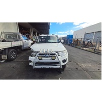 Mitsubishi Challenger Kh/Pb-Pc Washer Bottle