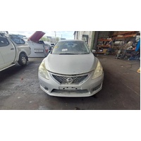Nissan Pulsar C12  Tailgate