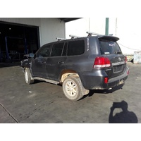 TOYOTA LANDCRUISER 200 SERIES LEFT QUARTER PANEL