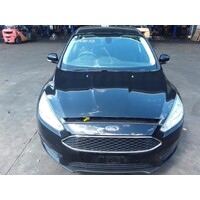 FORD FOCUS HATCH LZ  RIGHT REAR SIDE GLASS